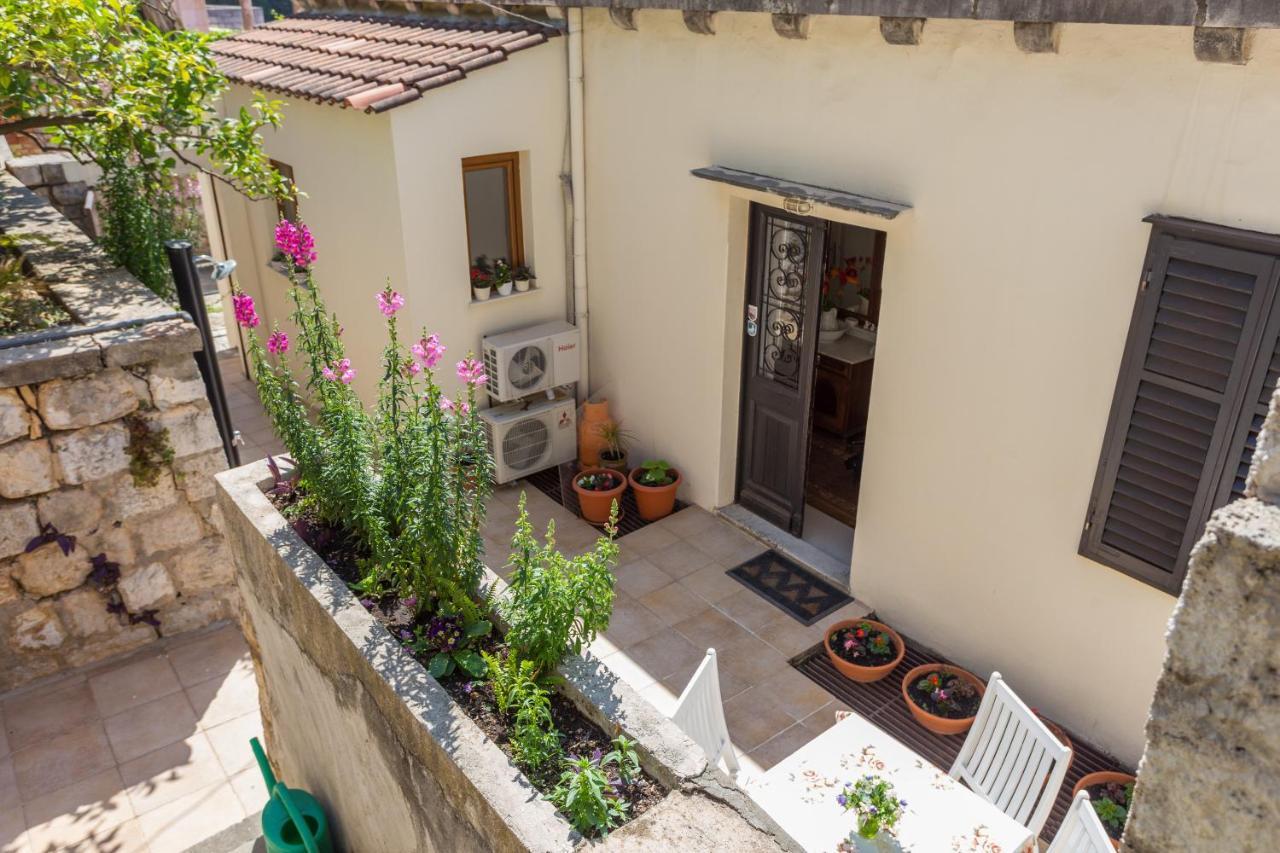 Sunny Apartments Mara Ragusa Esterno foto